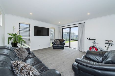 Photo of property in 6 Archie Lane, Rolleston, 7614