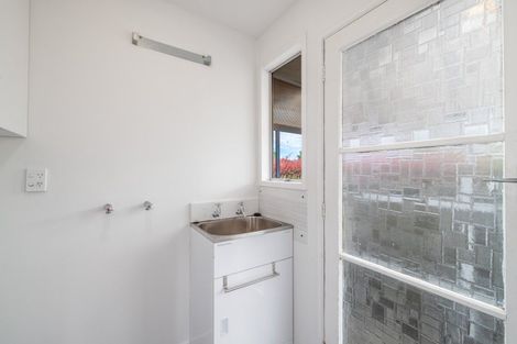 Photo of property in 1/180a Grimseys Road, Redwood, Christchurch, 8051