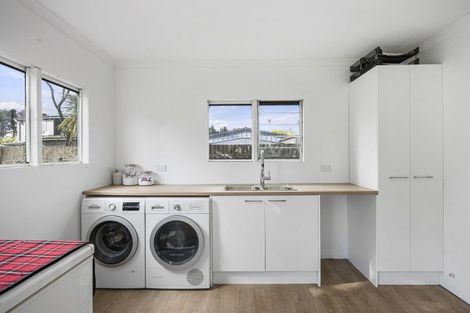 Photo of property in 7 Leaming Place, Clarks Beach, 2122