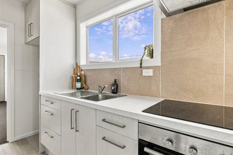 Photo of property in 1/52 North Avon Road, Richmond, Christchurch, 8013