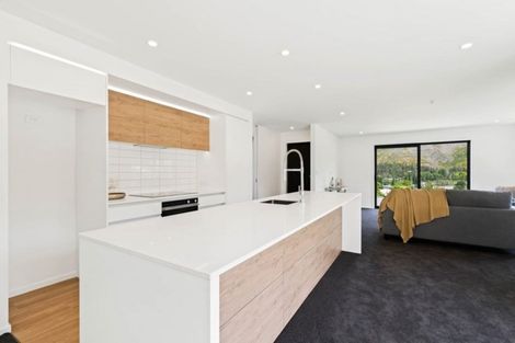 Photo of property in 28 Naylor Street, Hamilton East, Hamilton, 3216