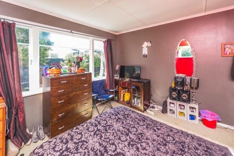 Photo of property in 45 Thatcher Street, Castlecliff, Whanganui, 4501