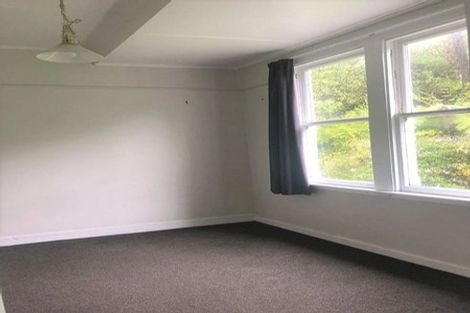 Photo of property in 113 Northland Road, Northland, Wellington, 6012