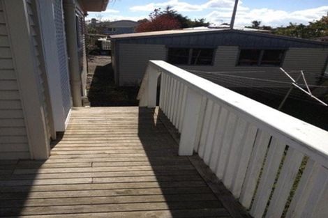 Photo of property in 1072 Great North Road, Point Chevalier, Auckland, 1022