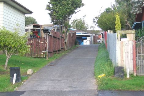 Photo of property in 2/10 Hillman Place, Ranui, Auckland, 0612