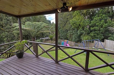 Photo of property in 566 Scenic Drive, Waiatarua, Auckland, 0612