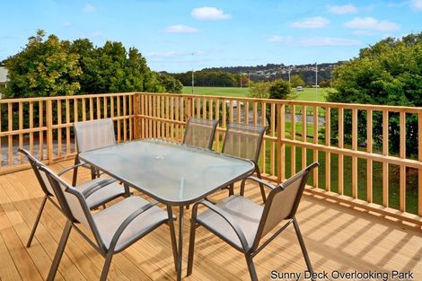 Photo of property in 9 Waverley Avenue, Glenfield, Auckland, 0629