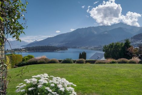 Photo of property in 4 Garland Terrace, Kelvin Heights, Queenstown, 9300