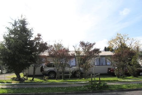 Photo of property in 3a Farnworth Avenue, Holdens Bay, Rotorua, 3010