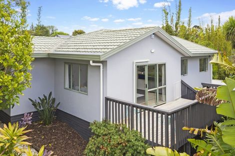 Photo of property in 91a Woodglen Road, Glen Eden, Auckland, 0602