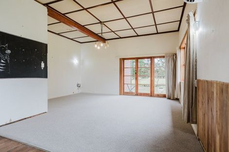 Photo of property in 80674 Masterton Road, Woodville, 4999