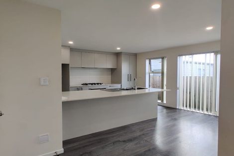 Photo of property in 10d Blossom Lane, Manurewa, Auckland, 2102