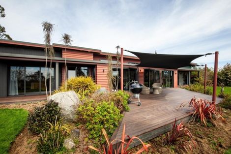 Photo of property in 421 Surrey Road, Tariki, Stratford, 4388