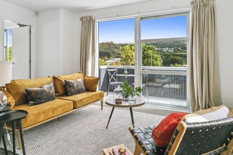 Photo of property in 51b Herald Street, Berhampore, Wellington, 6023