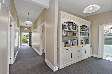 Photo of property in 8 Cross Street, Coalgate, 7673