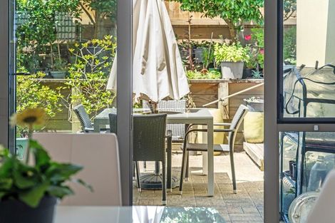 Photo of property in 250 Castlewold Drive, Bethlehem, Tauranga, 3110