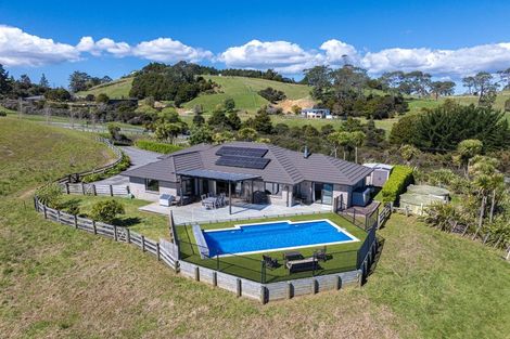 Photo of property in 883 Haruru Road, Wainui, Kaukapakapa, 0873