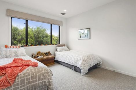 Photo of property in 32 Lacebark Drive, Kinloch, Taupo, 3377