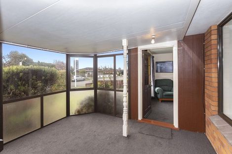 Photo of property in 2/2 Mchaffies Place, Wainoni, Christchurch, 8061