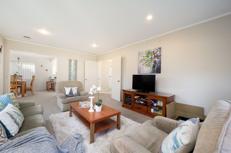 Photo of property in 2/145 Bucklands Beach Road, Bucklands Beach, Auckland, 2012