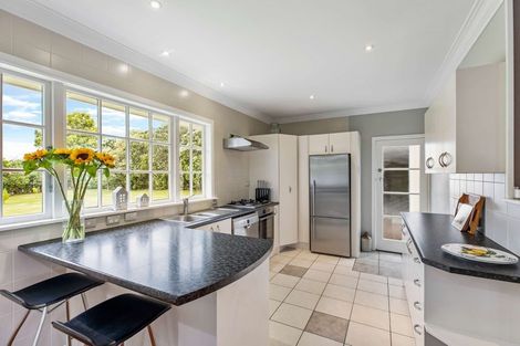 Photo of property in 171 Kitchener Road, Waiuku, 2123