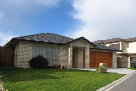 Photo of property in 6 Tsar Court, Flat Bush, Auckland, 2016