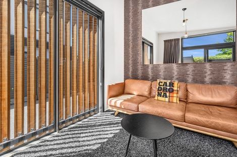 Photo of property in 21 Stonebrook Drive, Wanaka, 9305