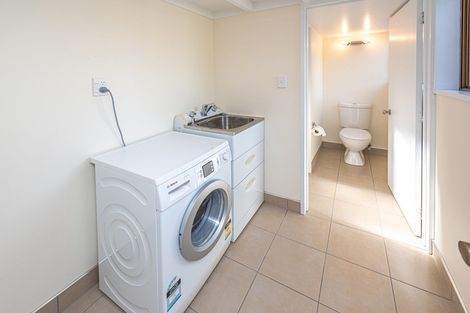 Photo of property in 56 Parsons Street, Saint Johns Hill, Whanganui, 4501