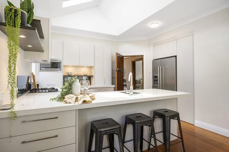 Photo of property in 1 Dee Street, Island Bay, Wellington, 6023