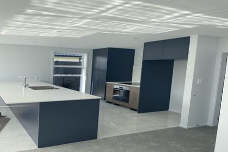 Photo of property in 30 Glenbervie Drive, Glenbervie, 0173