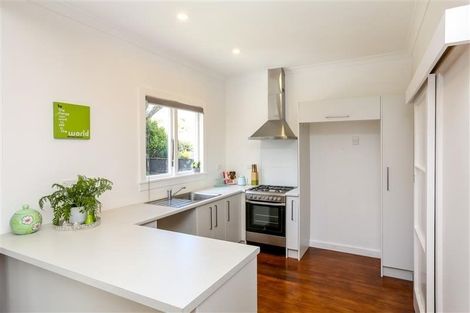 Photo of property in 19a Ropiha Street, Fitzroy, New Plymouth, 4312