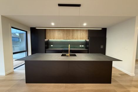 Photo of property in 10 Mason Street, Wanaka, 9305