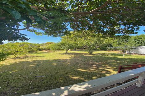 Photo of property in 9 Hauraki Road, Leigh, 0985