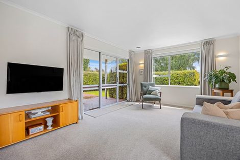 Photo of property in 42 Palatine Terrace, Saint Martins, Christchurch, 8022