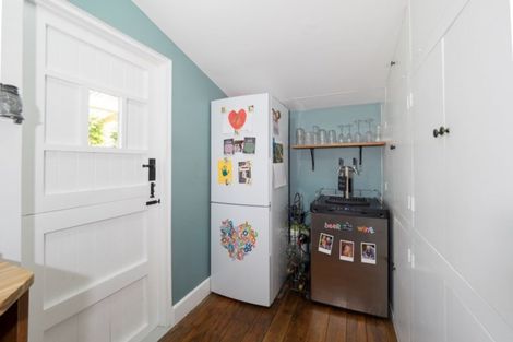 Photo of property in 17 Hekeao Road, Surrey Hills, Ashburton, 7778