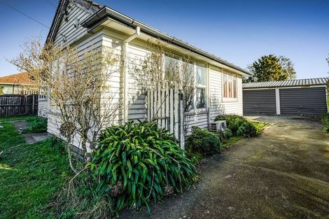 Photo of property in 17 Ealing Street, Northcote, Christchurch, 8052