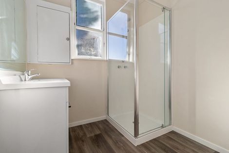 Photo of property in 25 Bayview Road, Browns Bay, Auckland, 0630