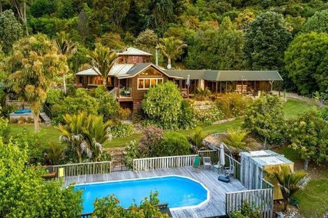 Photo of property in 142 Rocklands Road, Clifton, Takaka, 7183