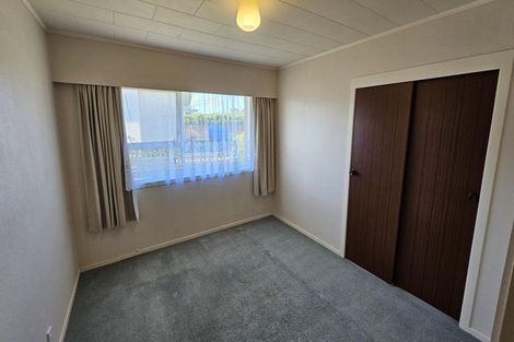 Photo of property in 14 Truby King Street, Merrilands, New Plymouth, 4312