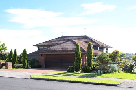 Photo of property in 13 Summermist Drive, Northpark, Auckland, 2013