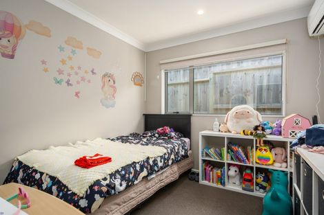 Photo of property in 14 Moonsail Drive, Whitby, Porirua, 5024