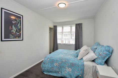 Photo of property in 2 Kent Street, Carterton, 5713