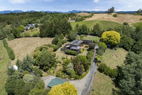 Photo of property in 10 Hewetson Road, Upper Moutere, 7175