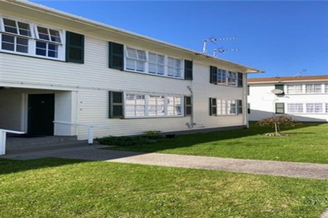 Photo of property in 1/95 Whites Line East, Waiwhetu, Lower Hutt, 5010