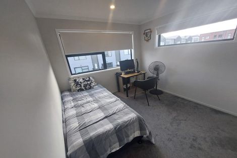 Photo of property in 22 Kauri Amber Road, Westgate, Auckland, 0614