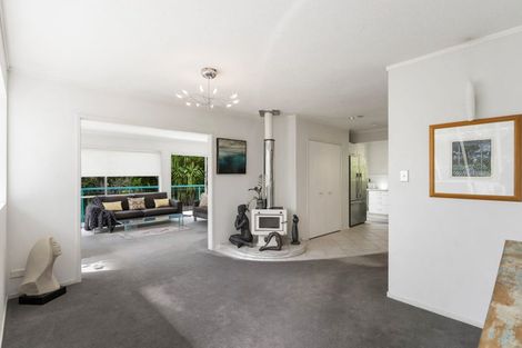 Photo of property in 125 Braemar Road, Castor Bay, Auckland, 0620