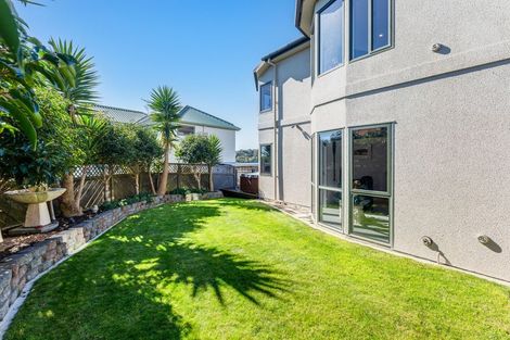 Photo of property in 8 Glengavel Grove, Papakowhai, Porirua, 5024