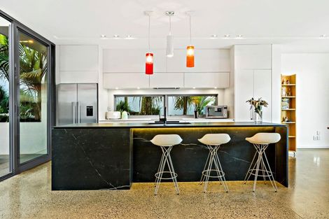 Photo of property in 25a West End Road, Herne Bay, Auckland, 1022