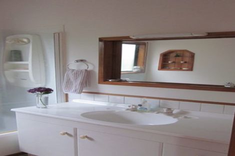 Photo of property in 2/34 Oruamo Place, Beach Haven, Auckland, 0626