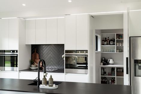 Photo of property in 16 Fantail Avenue, Carterton, 5713